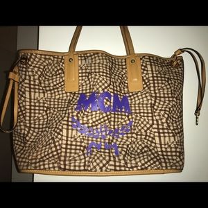 MCM REVERSIBLE TAN TOTE